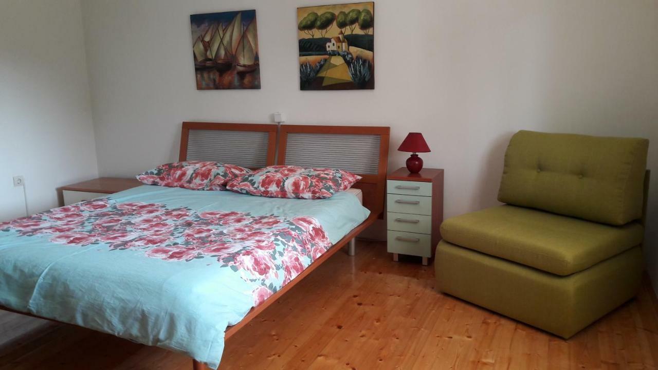 Apartment Greeny Galižana Екстериор снимка